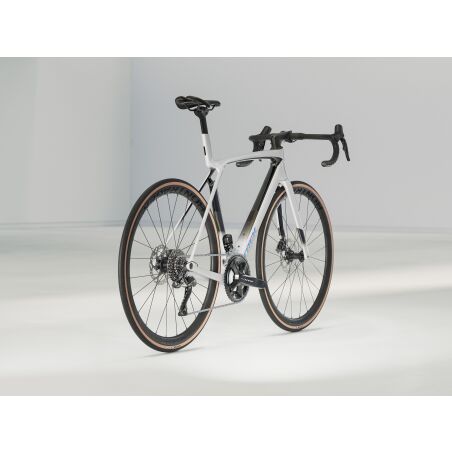 Trek Madone SL 6 Gen 8 Rennrad Diamant 28" white...