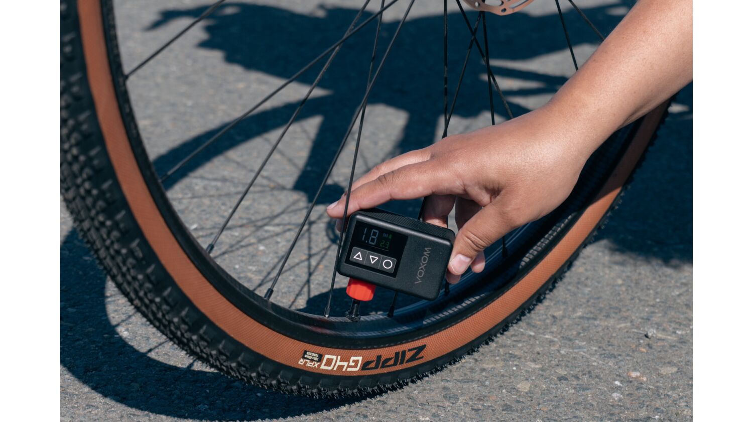 Voxom elektrische Fahrradpumpe EPU2 schwarz