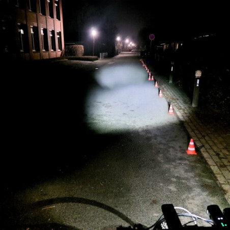 Lunivo Frontscheinwerfer Dice F100 schwarz