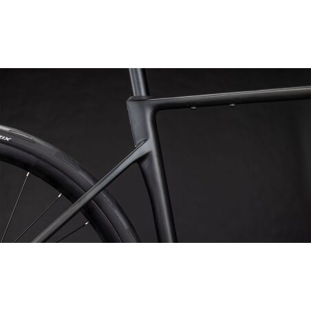 Cube Attain C:62 Race Rennrad Diamant 28&quot; blackline