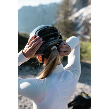 Abus Taipan Rennrad-Helm sand beige