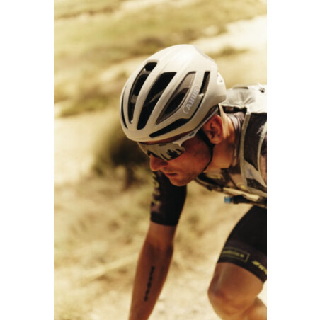 Abus Taipan Rennrad-Helm sand beige