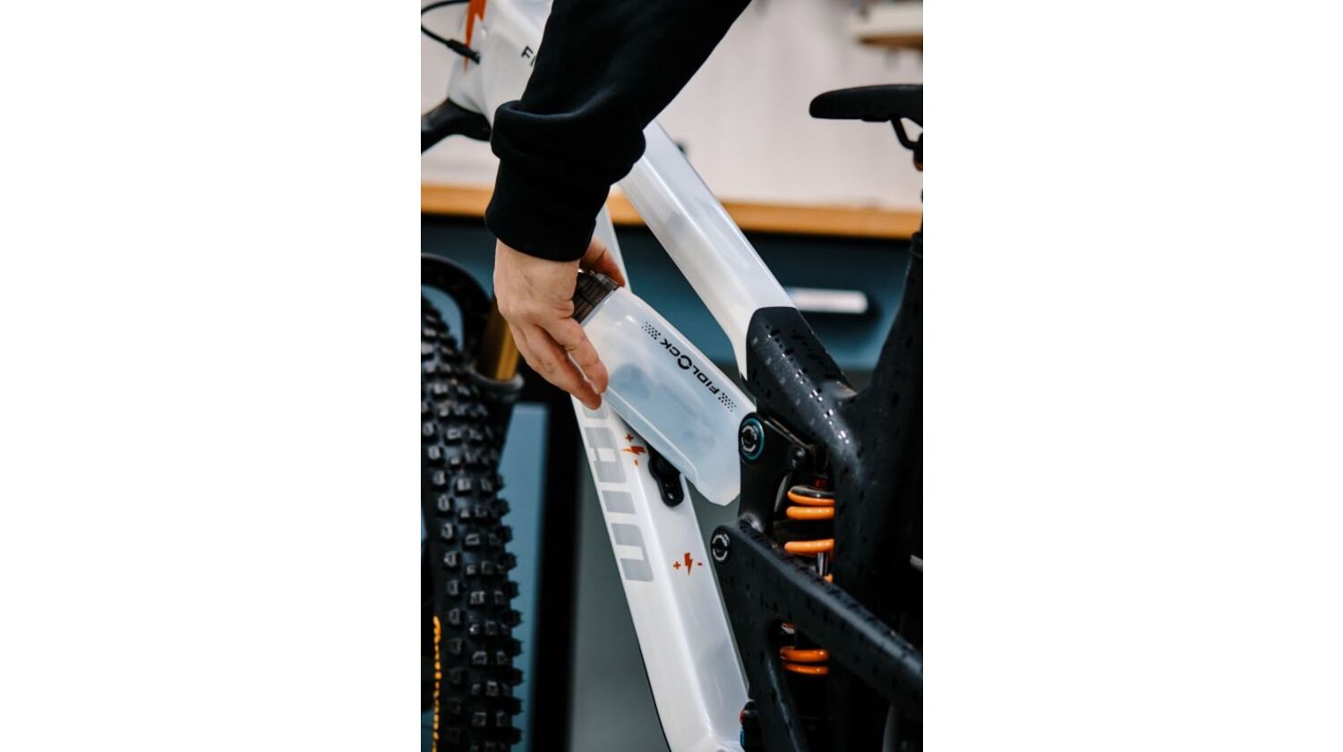 Fidlock Twist Linksdrehender Ersatz-connector für magnet-mechanische Flaschenhaltersysteme schwarz