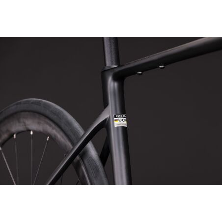 Cube Attain C:62 Race Rennrad Diamant 28" carbon&acute;n&acute;coalchrome