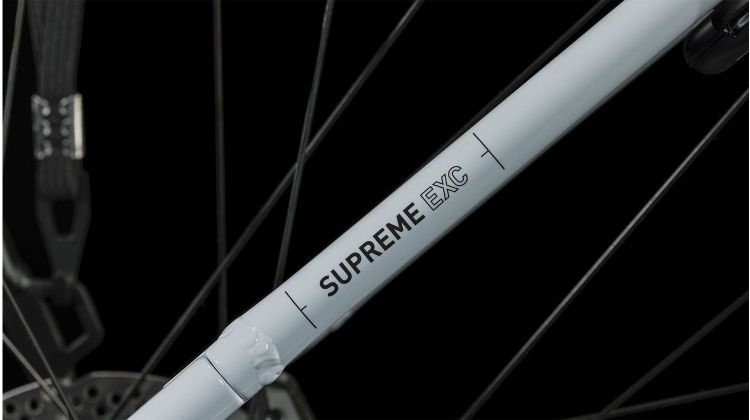 Cube Supreme Hybrid EXC 625 Wh E-Bike Easy Entry 28 flashwhite´n´black