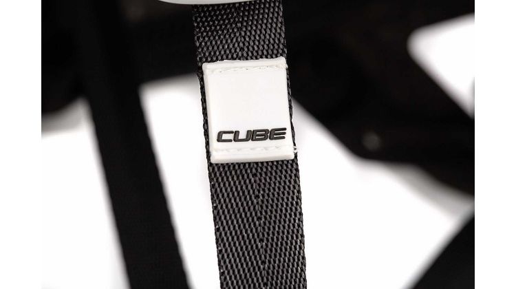 Cube Helm QUEST white